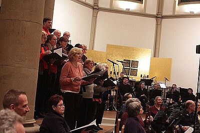 Mutmachlieder und gesungene Bitten um Frieden