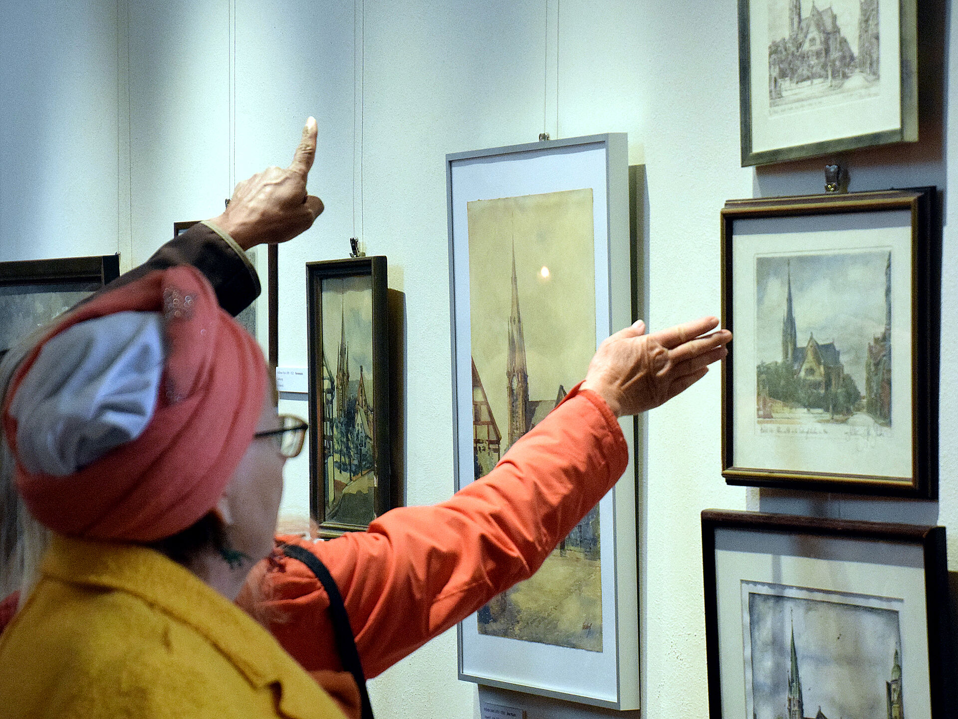 Bilder an den Wänden