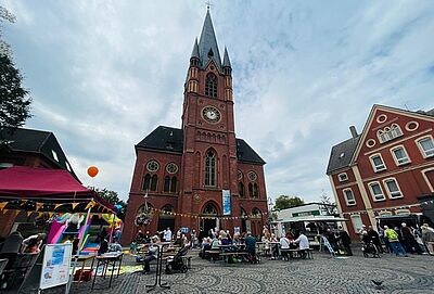 Rund 300 waren unter dem „Himmel über Wanne“