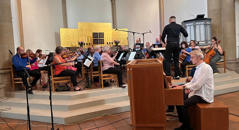 Orgelkonzerte umrahmten Mozarts „Kleine Nachtmusik“