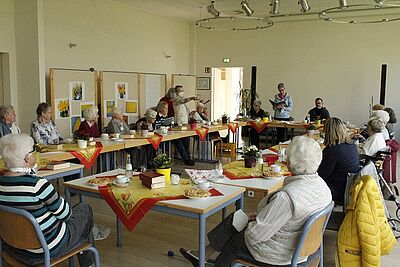 Frauen treffen sich wieder analog
