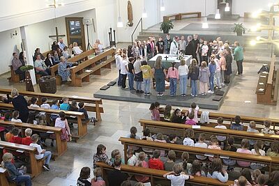 Gott reist im Koffer