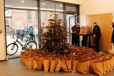 Geschenktüten für Bedürftige