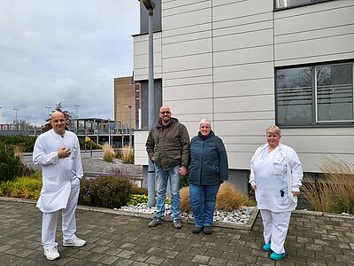 Verkauf von Adventsgestecken für die Palliativstation