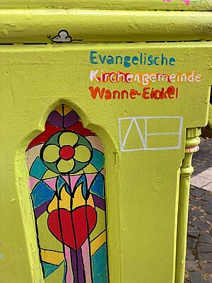 Auf einer Kirchenbank über Gott und die Welt reden