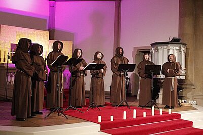 Gregorianik, Pop und Friedensgebet