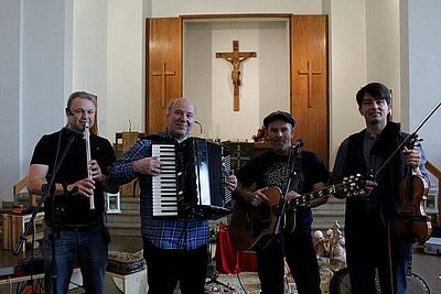 Velvet – The Boys of Killeybegs