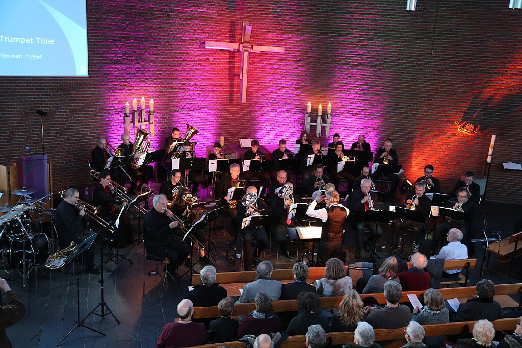 „Brass and Voices“ – Posaunenchorkonzert in Holsterhausen