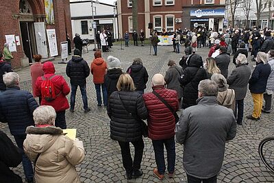 Erst Friedensgebet, dann Demokratiefest