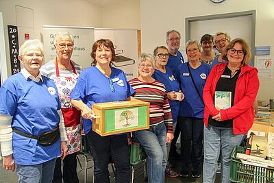 Bücherei-Team spendet 550 Euro