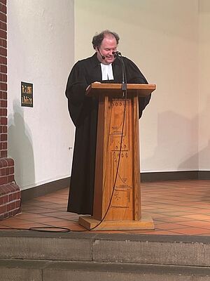 Unterstützung im Dienst an Wort und Sakrament