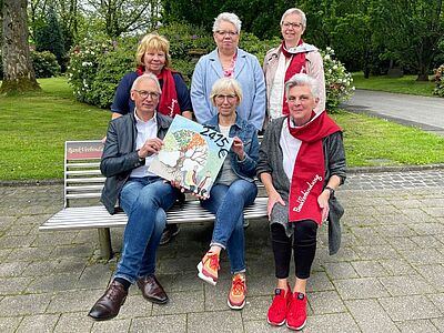 Kreativgruppe spendet 2415 Euro für „Bankverbindung“