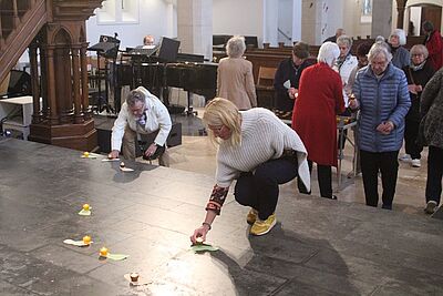 Gedenklichter für die Verstorbenen