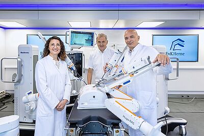 Innovative Spitzentechnik mit OP-Roboter Hugo