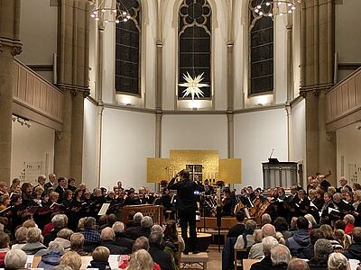 Chor und Orchester harmonierten prächtig 