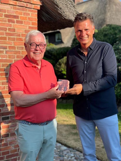 Hamburger Unternehmer spendet 1.000 Euro