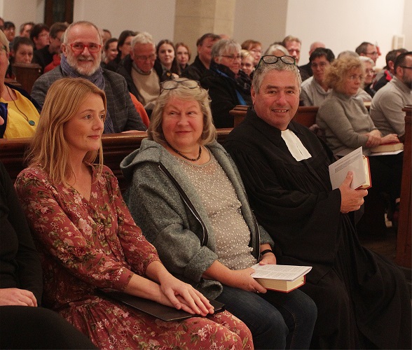 Zum Schluss gab’s Schnittchen für die Gemeinde