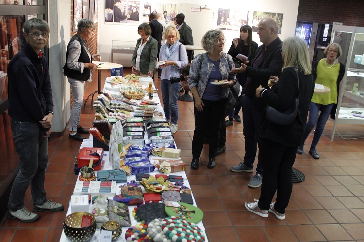 Faire Woche startete mit einer Ausstellung