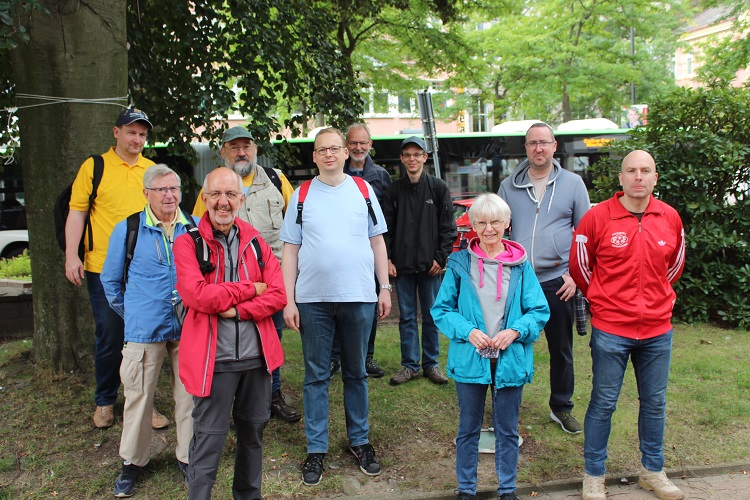 CVJMler wanderten durch Castroper Wald
