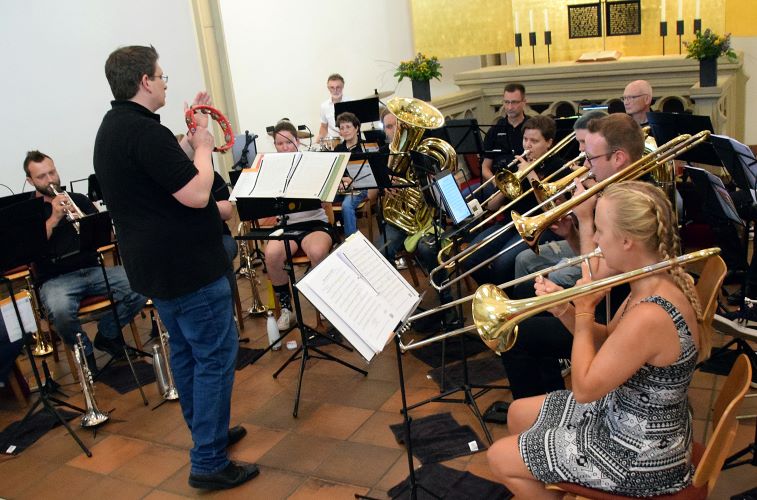 Friedensbotschaft hinausposaunt