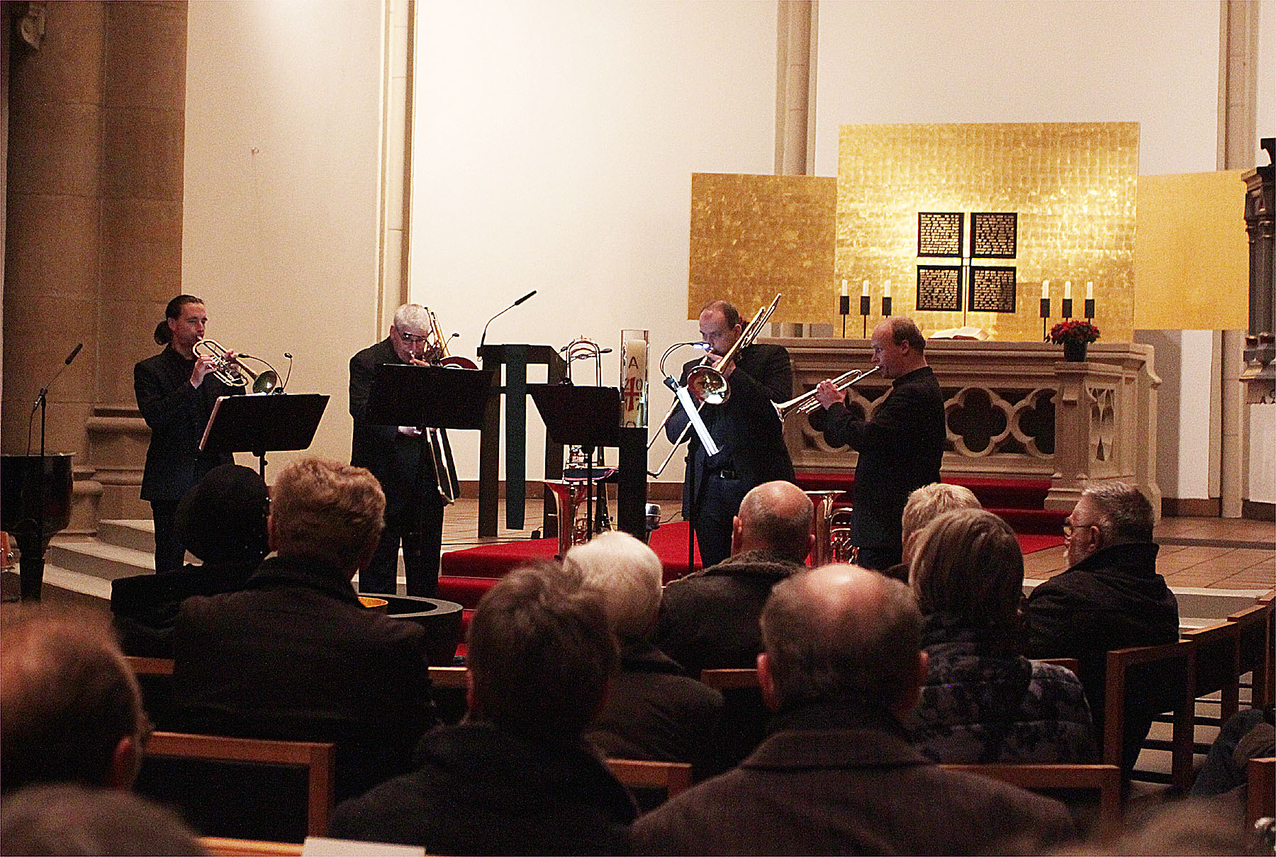 Grenzgang zwischen ernster und unterhaltsamer Musik