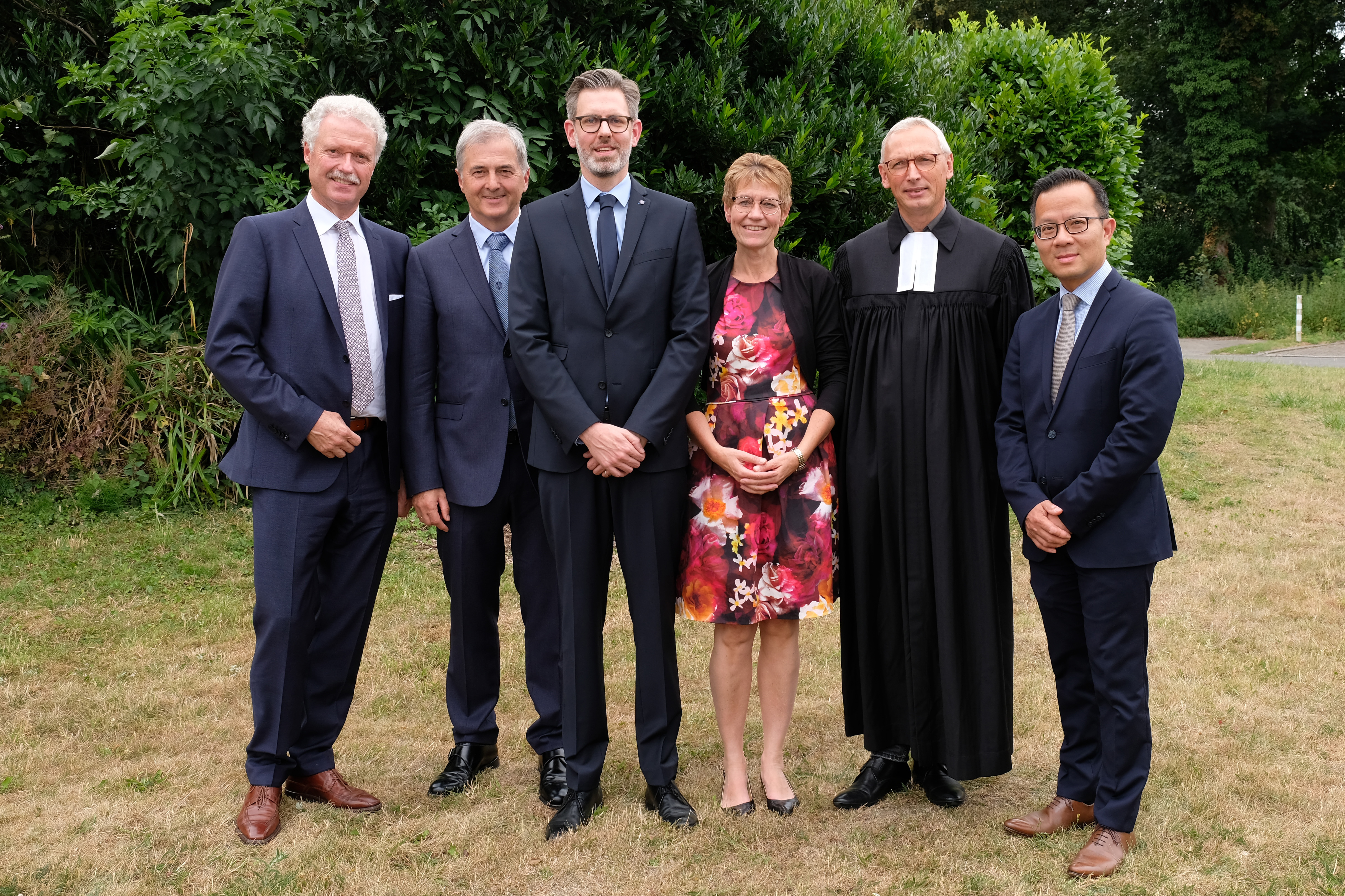 Dr. Jens Verbeek als Chefarzt eingeführt