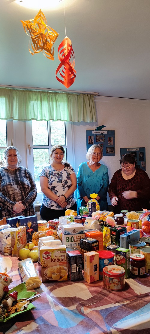 Erntedankgaben für das Zeppelin-Zentrum