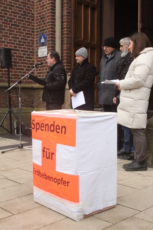 Erdbebenkatastrophe dominierte Friedensgebet