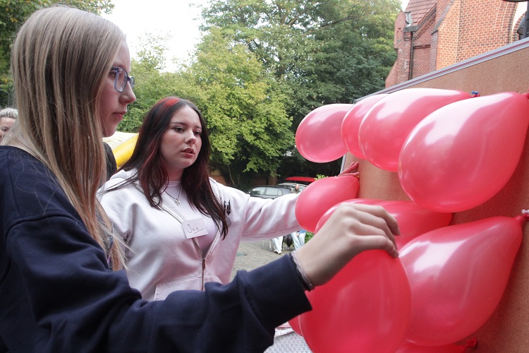 Kinderprogramm und Live-Musik