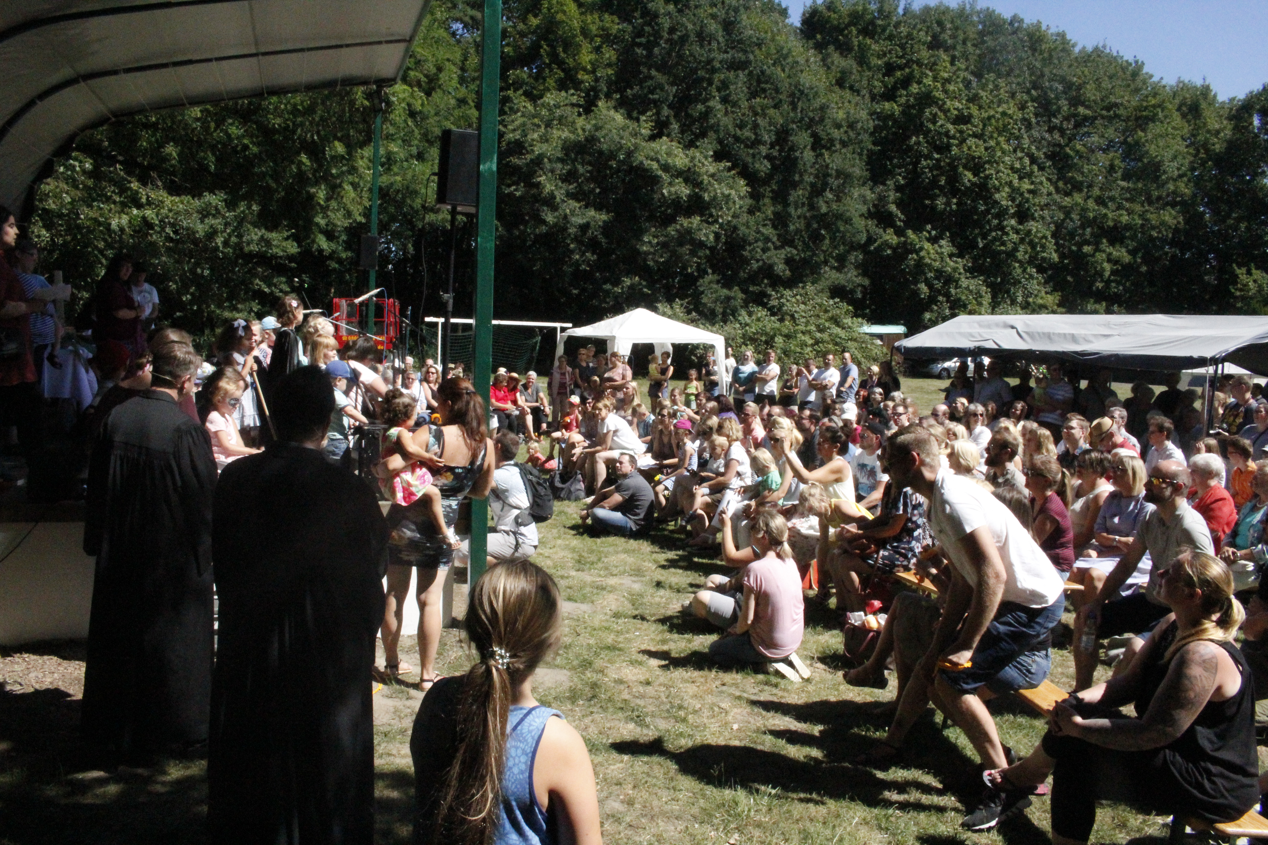 Ein festlicher Schritt zur Gemeinsamkeit