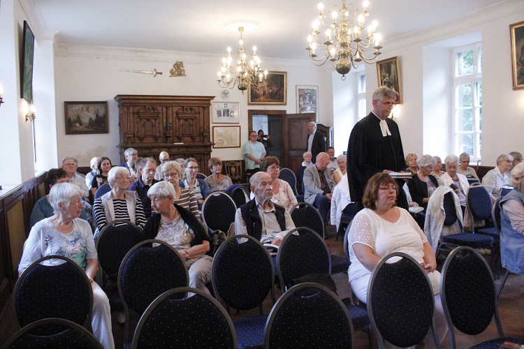 Gottesdienst im Schloss Bladenhorst