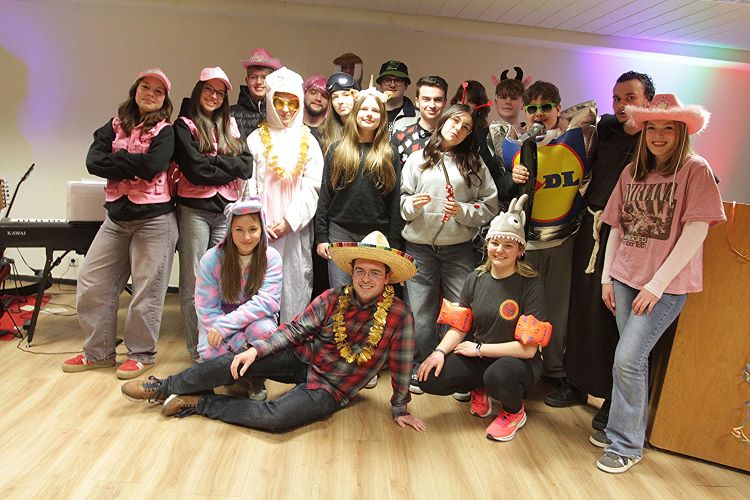 „Gott sieht hinter die Masken“