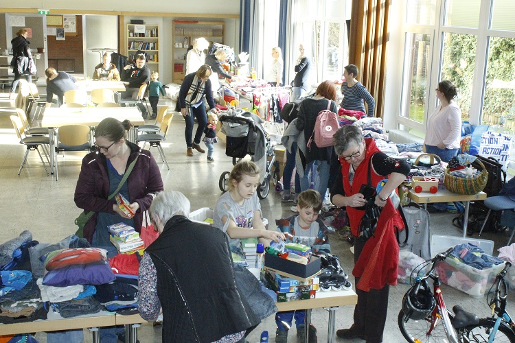 Rund 500 auf Schnäppchenjagd in Eickel