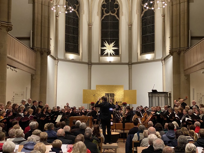 Chor und Orchester harmonierten prächtig 