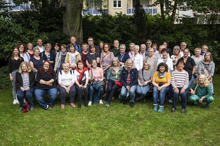 Von Angesicht zu angesichts Erfahrungen ausgetauscht