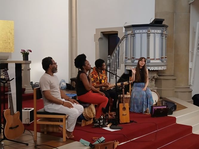 Harmonisches Klangbild aus internationalen Einflüssen