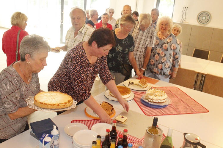 Für Stachelbeer-Baiser lohnte das Anstellen