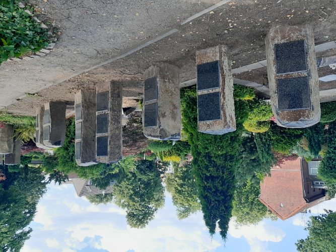 Neue Minikolumbarien auf Cranger Friedhof