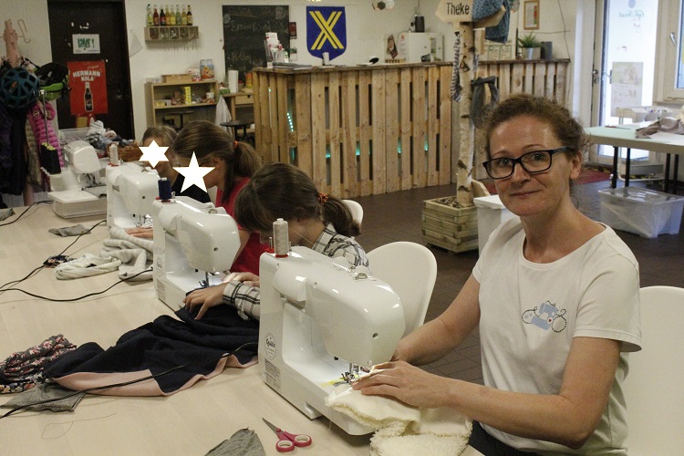 Café wird zum Nähatelier