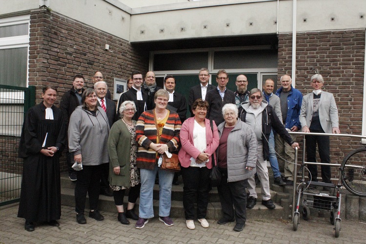 Beifall für "Neue" und "Alte"