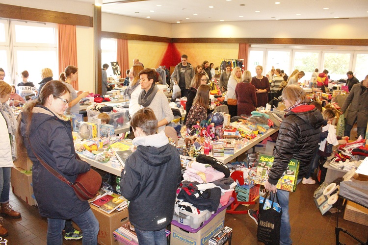 Kinderflohmarkt hilft Boulderwand finanzieren