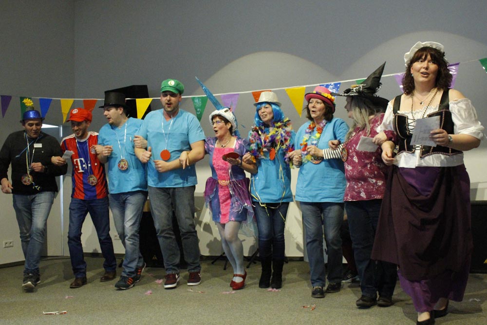 Alle bewiesen geforderten „Mut zum Hut“