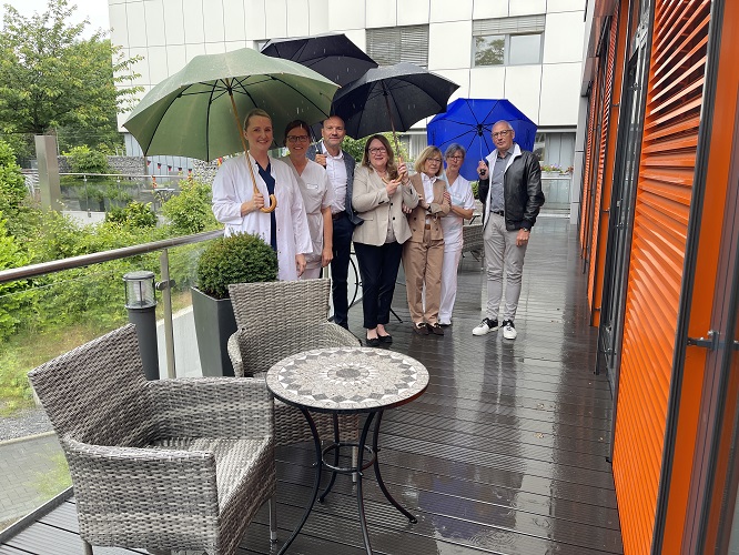 Terrasse erhielt den letzten Schliff