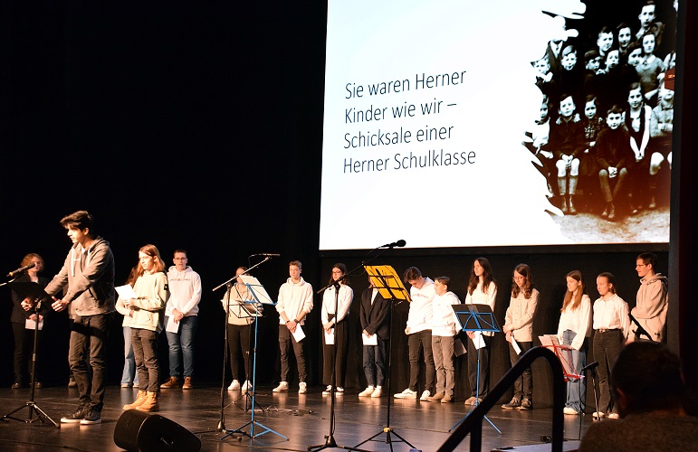 „Versprochen, nie zu vergessen“