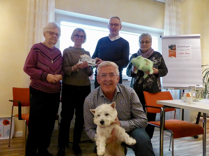 Kreativgruppe spendet Zeit und Geld