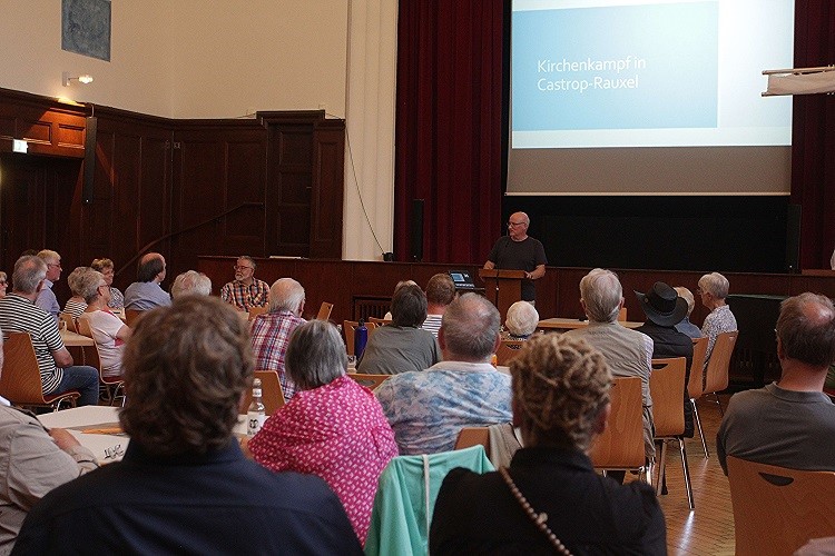 Auch die Evangelische Kirche in Castrop war gespalten