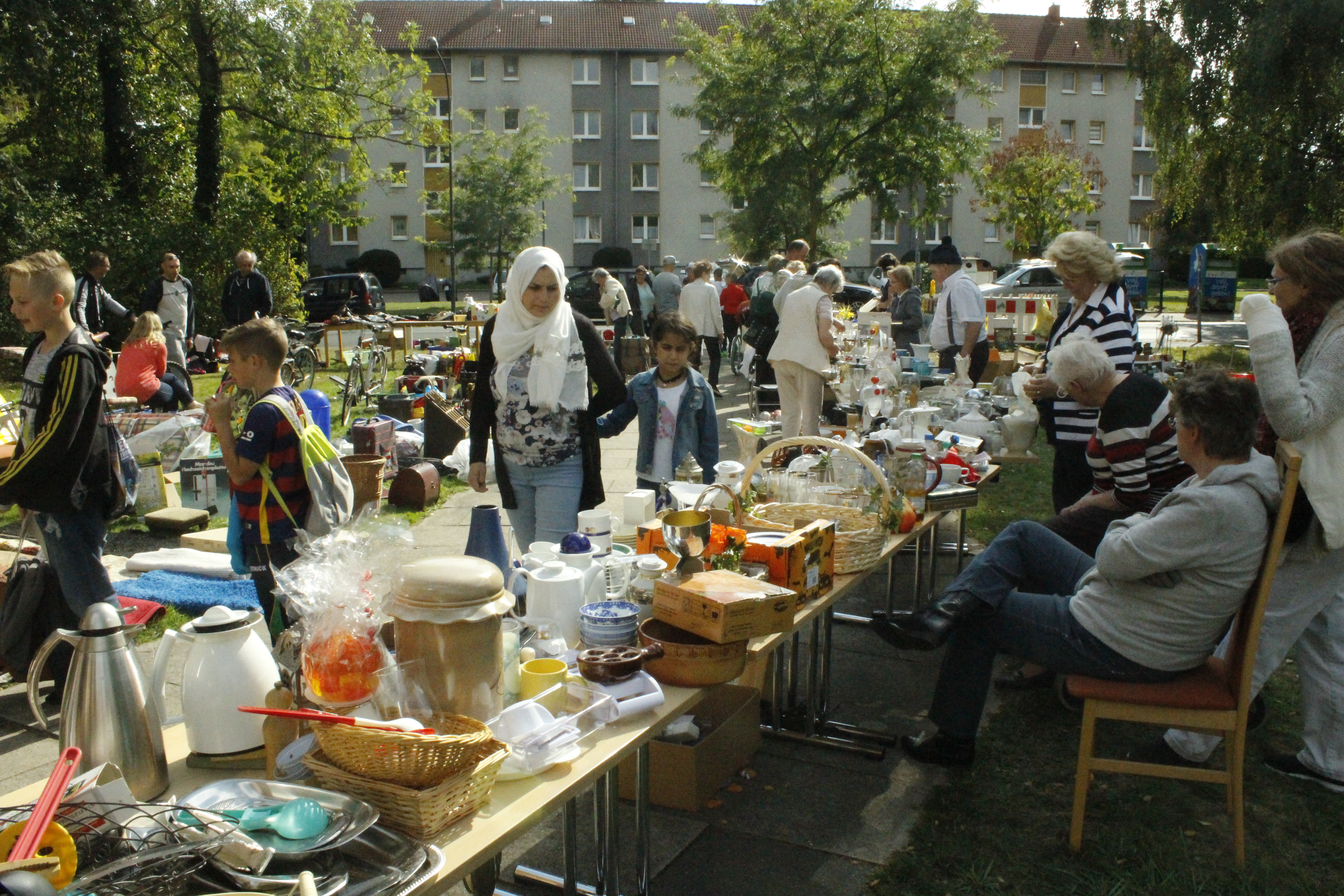 Jeans für halben Euro beim Rekord-Trödelmarkt