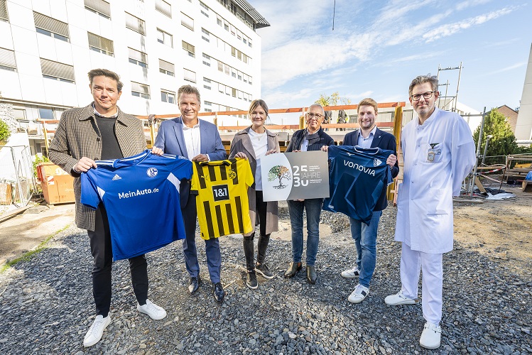 In den Farben getrennt, in der Sache vereint